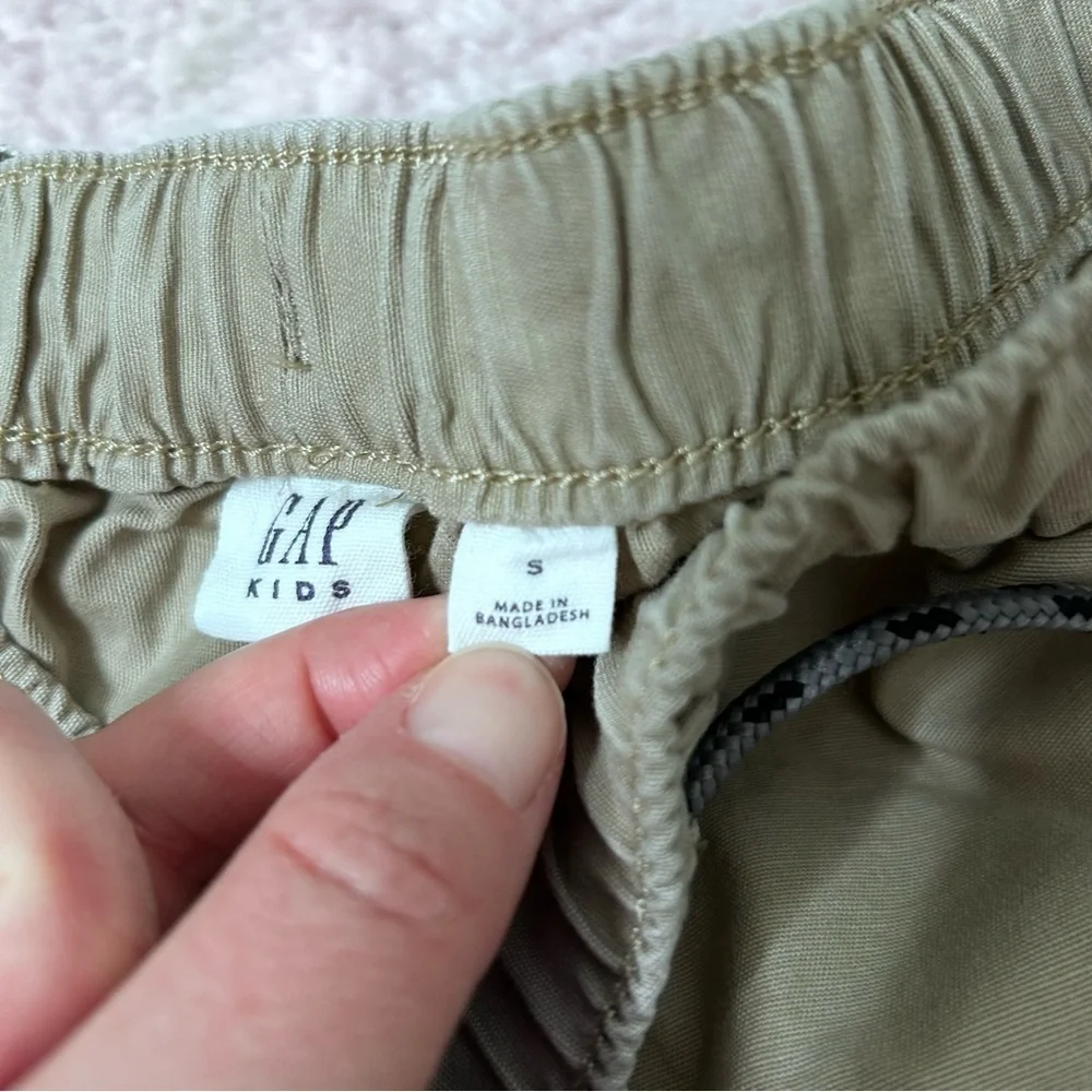 NWT‎ GAP Kids Khaki Elastic Waist Jogger Pants Size Small 6/7 Preppy Neutral